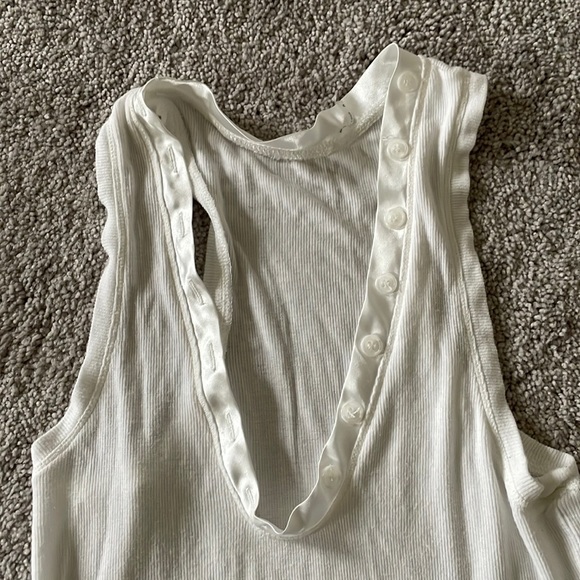 Pure white tank with silky v-neck - Picture 1 of 4